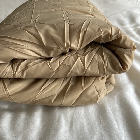 Puffy Button Up - Picture 5 of 5